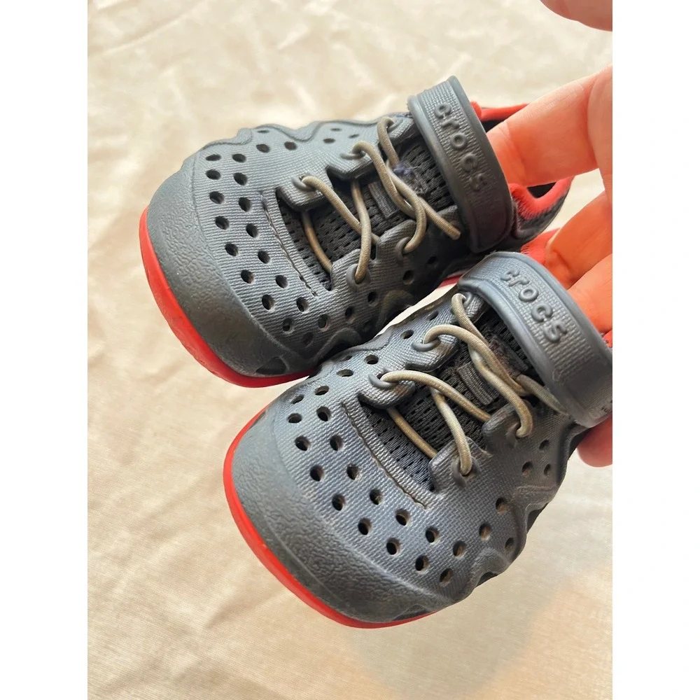 Crocs Swiftwater Expedition Kids Water Shoes Charcoal Red C9 Toddler‎ Sandals